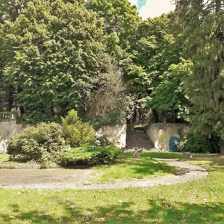 בית נופש La Menagerie De Chantilly Vineuil-Saint-Firmin